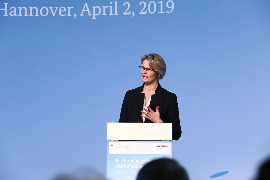 Bundesministerin Karliczek beim Leaders' Dialogue der Hannover Messe 2019