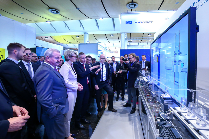 Tour of the leadership at Plattform Industrie 4.0, Hannover Messe 2018