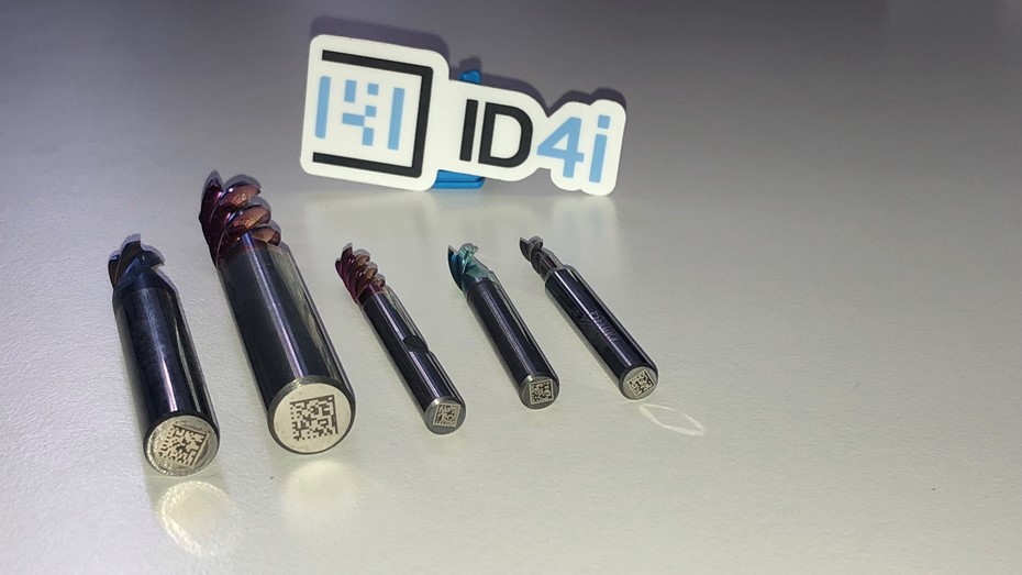 Solid carbide milling cutters from Hofmann & Vratny with ID4i IDs as data matrix code